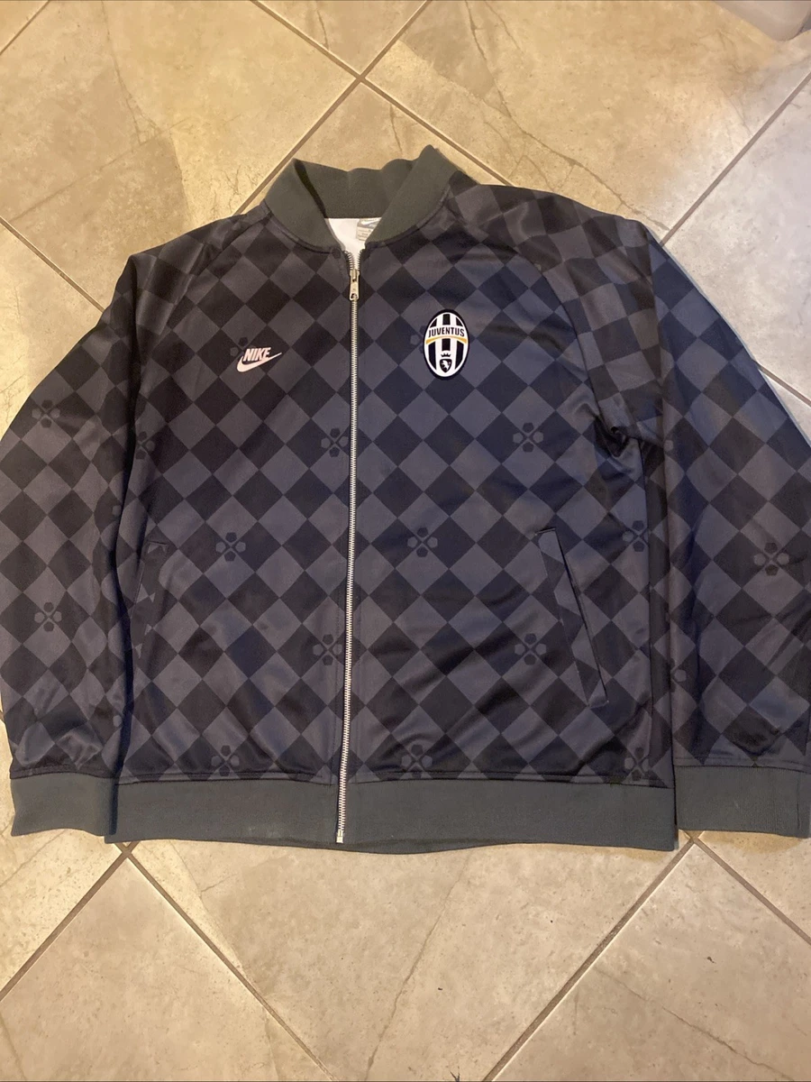 Preços baixos em Ventilador de Futebol Clube Internacional Nike