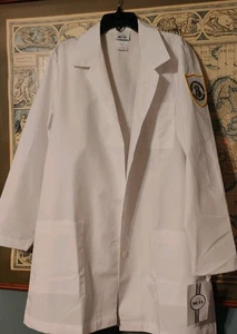 KENNESAW STTE UNIVERSITY SCHOOL OF NURSING LAB COAT,WHITE SMALL,LAbeled META FUN - Picture 1 of 8