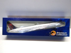 Ever Rise 1:200 Scale Boeing 777-200LR Delta Snap Together Model Kit - Picture 1 of 8