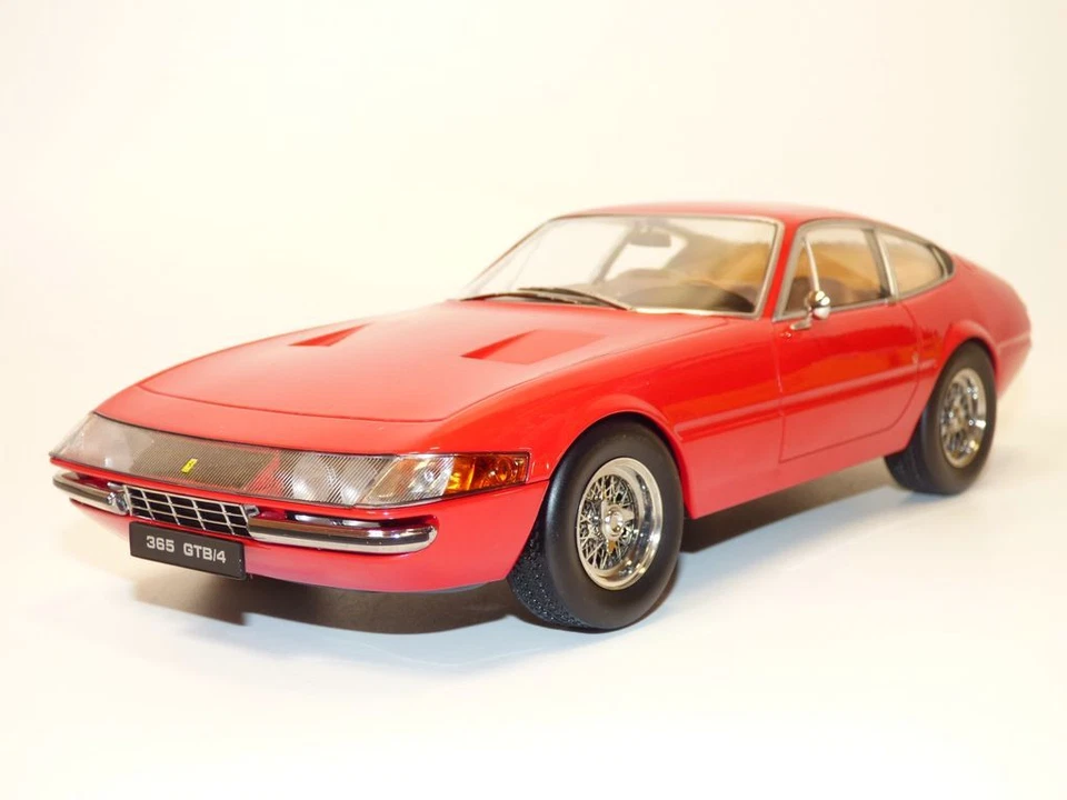 FERRARI 365 GTB/4 DAYTONA rouge 1/18 - Image 1 of 1