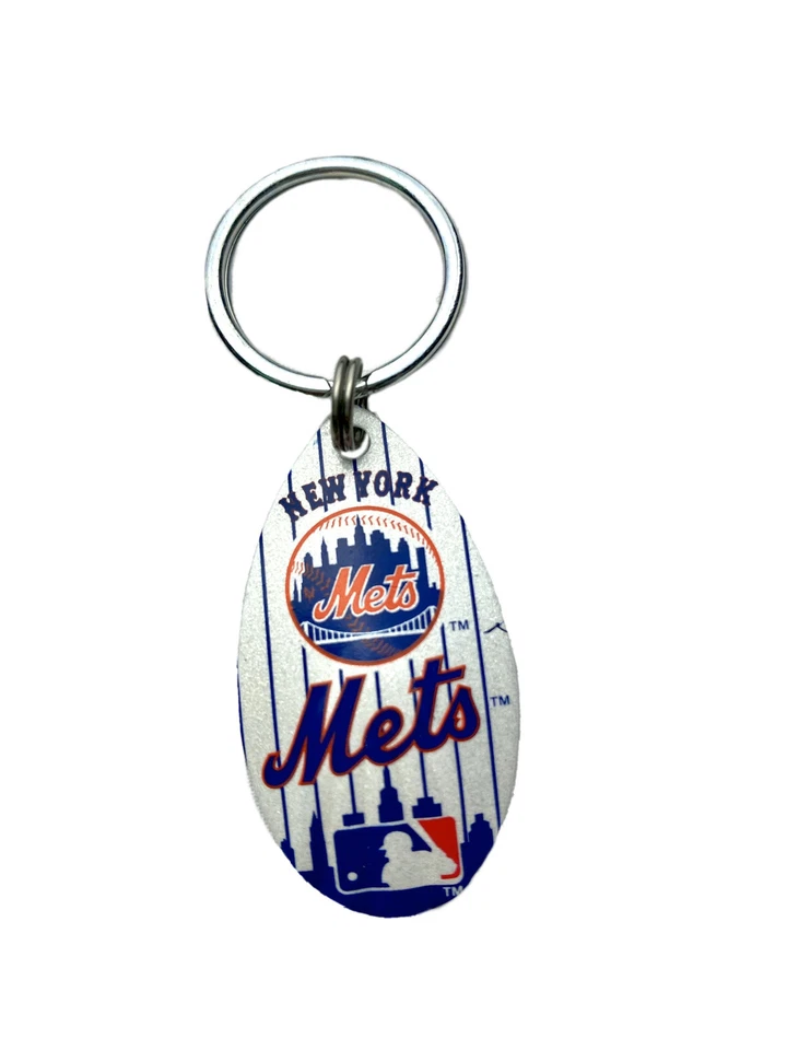 MLB New York Mets Vintage Teardrop Spinner Keychain - Image 1 of 1