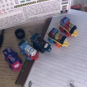 Thomas And Friends Minis Bundle of 5 - Pristine Condition - Picture 1 of 5