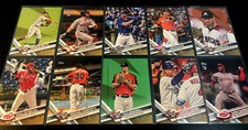 2017 Topps Update GOLD Parallel Cards - Complete Your Set!