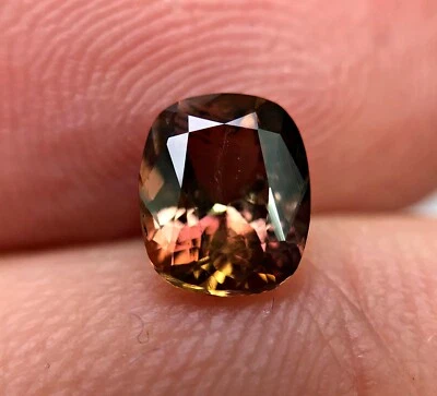 1.38 CT Axinite cut gemstone from Pakistan - Image 1 of 4