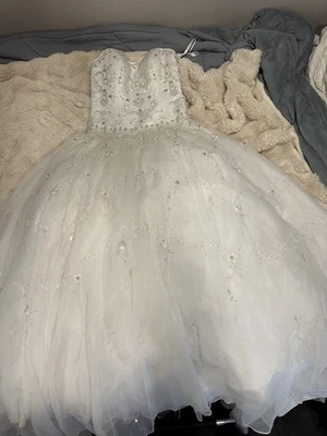 Vestido de novia vestido de novia talla 8 blanco encaje y perlas Foto 1 de 2