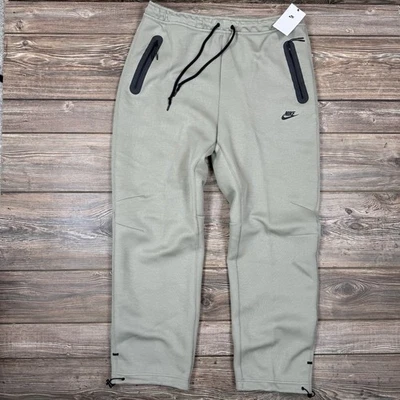 Pantalones Nike Tech Fleece Dobladillo Abierto HJ6533-320 Bolsillos con Cremallera Ligeros Ejército Talla XLT NUEVOS CON ETIQUETAS Foto 1 de 4