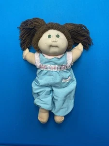 1998 Cabbage Patch Kids 15th Anniversary Special Reproduction Brwn Hair GRN EYES - Picture 1 of 4
