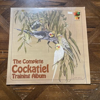 THE COMPLETE COCKATIEL TRAINING ALBUM LP PET Records PET-LP-3142 - Image 1 of 4