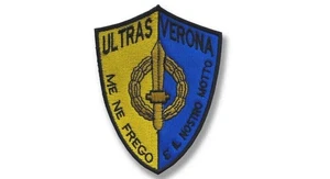 HELLAS VERONA TOPPA PATCH ULTRAS ME NE FREGO 6.5 CM X 8 CM - Foto 1 di 1