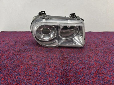 CHRYSLER 300C SRT8 05-10 OEM PASAJERO DERECHO XENÓN FARO LÁMPARA LUZ Foto 1 de 4