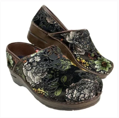 Tamanco Sanita Feminino Marrom Floral Paisley Tapeçaria Vegano Veludo Tamanho 7 - Imagem 1 de 4