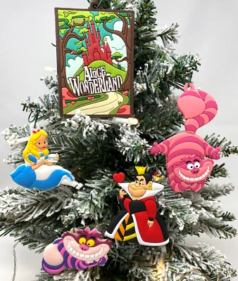 Disney Alicia en el País de las Maravillas Deluxe 5 Piezas Juego de Adornos de Navidad Nuevo Foto 1 de 4