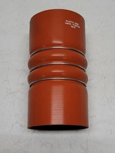Manguera de enfriador de aire de carga de 3,00" IDx 6,00" silicona con anillos SS Flexfab FLX7731-0001 - Imagen 1 de 3