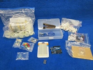 Genuine Arduino Uno R3 made in Italy, beadboard, mounting platform, many parts! - Picture 1 of 14