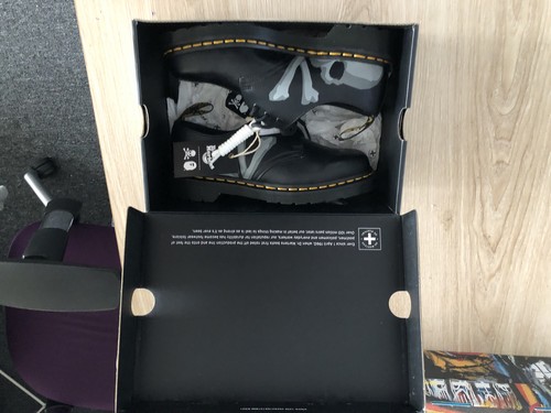 A BATHING APE (BAPE) NUOVE 6 scarpe UK DR. MARTENS X A BATHING APE BAPE MASTERMIND JAPAN 1461 MMB SQUALO