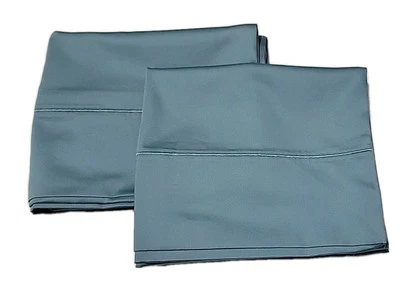 Set of 2 Teal Egyptian Cotton Pillowcases .  20 X 33 Queen - Image 1 of 4