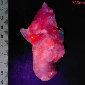 Hackmanite UV reactive mineral long wave glowing specimen 283ct Australian Stock - Bild 1 von 8