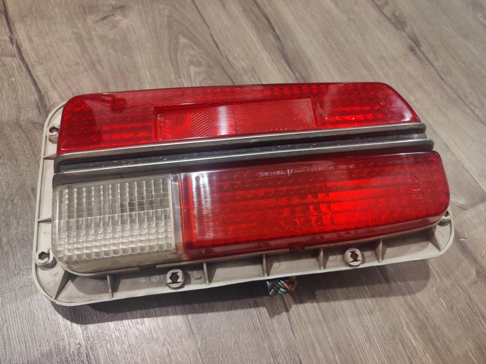 1970-73 Datsun OEM Koito 240Z Right Tail Light Assembly + Wiring S30 Series I II - Изображение 1 из 4