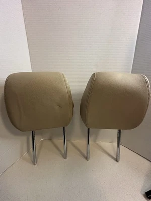 BMW 328D 2014 sedán OEM reposacabezas delantero asiento de conductor y pasajero beige Foto 1 de 4