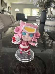 Transformers Kindergarten Series - G1 Elita One Vinyl Figure - Picture 1 of 4
