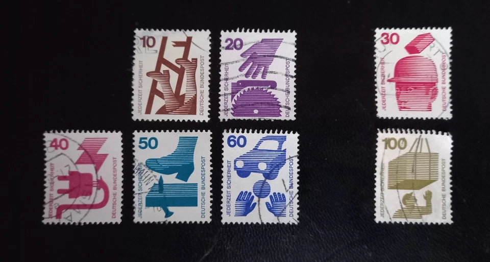 Partial Germany / D. Bundespost used stamp set: 1971 Accident Information - Image 1 of 1
