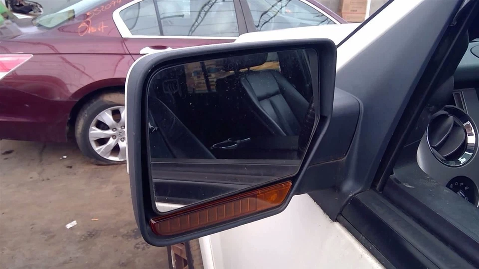 Driver Side View Mirror Power Black Fits 07-11 EXPEDITION 6781743 - Изображение 1 из 4