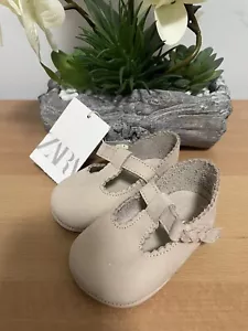 ZARA BABY GIRLS SIZE 3 BEIGE COLOR. SUEDE. MARY JANE SHOES. BRAND NEW. - Picture 1 of 12