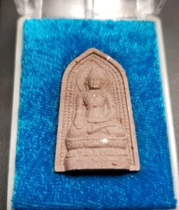 THAILAND BUDDHIST AMULET IN TEMPLE BOX - Picture 1 of 3
