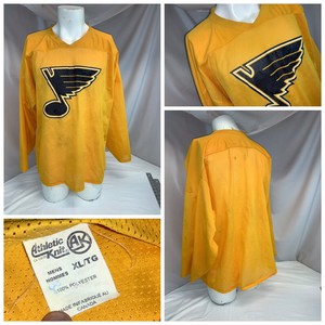 blues practice jersey