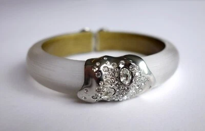 Alexis Bittar 半透明 Lucite 银色铰边手链 带水钻 - 罕见 — 第 1/4 张图片