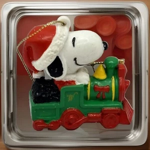 Vintage Whitman’s Snoopy On Train Arachidi Decorazione Natalizia PVC - Foto 1 di 9