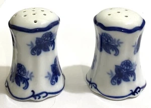 CRACKER BARREL'S BLUE & WHITE SALT & PEPPER SHAKERS, 2.75" TALL - Picture 1 of 1