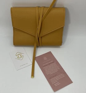 Rollo organizador de vidrio y escalera Katherine Tech miel cuero vegano - Imagen 1 de 14