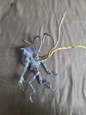 Figura Independence Day Alien Shock Trooper Trendmasters Completa con Alien  Foto 1 de 2