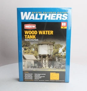 Walthers 933-3531 HO Scale Wood Water Tank Kit - Picture 1 of 3