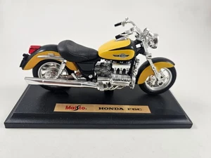 Moto Maisto 1:18 Honda F6C - Imagen 1 de 4