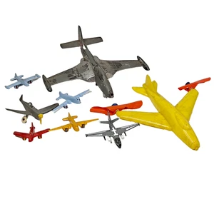 Lot of 8 Toy Airplanes Marx Irwin Plastic & Metal Die Cast Mixed Condition - Foto 1 di 15