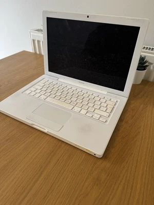 Apple MacBook A1181 13” Spares Or repairs - Image 1 of 4