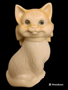 Avon 1975-1976 VTG White Cat Decanter, Rhinestone Eyes, Sweet Honesty - Bild 1 von 4