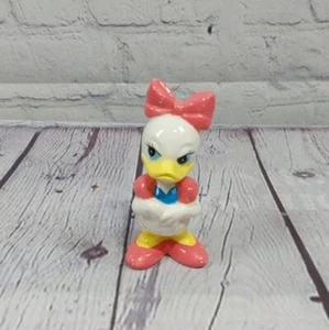 VTG DAISY DUCK Walt Disney World Porcelain Ceramic 3 Inch Figurine Souvenir - Picture 1 of 5