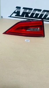 Audi A3 S3 2015-2016 luz trasera LED interior lado izquierdo del conductor OEM 15-16 Y5 - Imagen 1 de 8