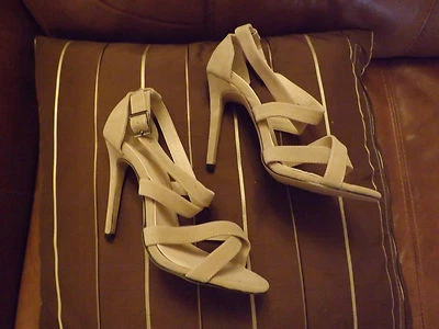 Ladies size 4 (37)beige suede sandal strappy heeled shoe brand new unworn - Image 1 of 2