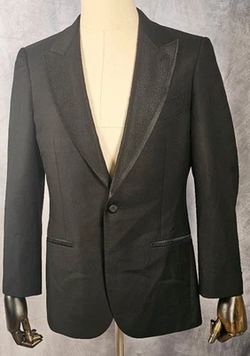 Suitsupply Vitale Barberis Canonico 1663 para hombre lana negra talla 38 solapa pico  Foto 1 de 4