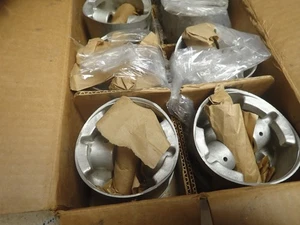 Studebaker 1539044 1553163 NOSR Engine Piston Set 289 V8 STD Dished USA - Picture 1 of 7