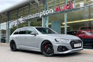 2022 Audi RS4 Avant 2.9 TFSI V6 Carbon Black Estate 5dr Petrol Tiptronic quattro - Picture 1 of 24