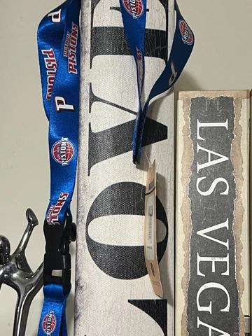 Detroit Pistons Lanyard ID Badge Detachable Key Chain Holder Cover