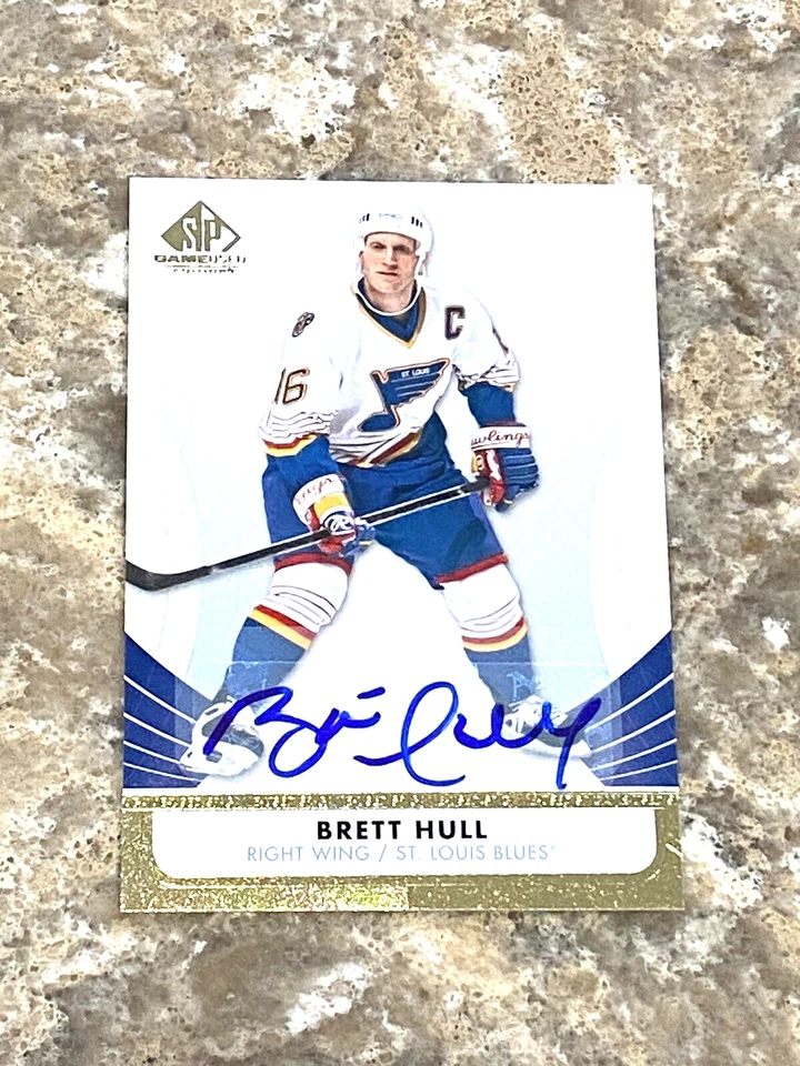 2012-13 Upper Deck SP Game Used Autograph Brett Hull AUTO #15 St. Louis Blues - Image 1 of 2