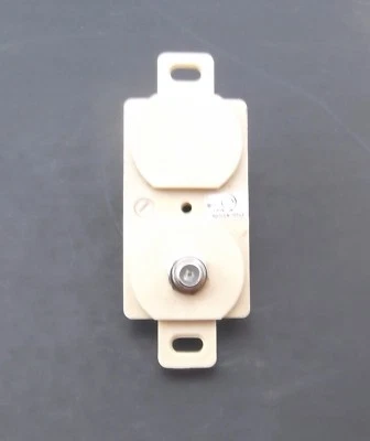 LOT OF 12 - Channel Master 7313 Variable Isolation Tapoff - Ivory - Image 1 of 4