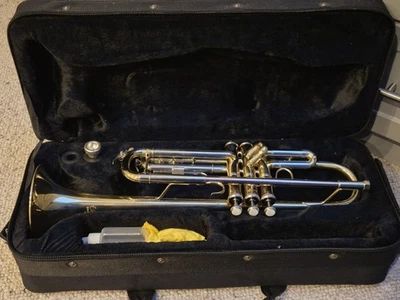 Elkhart 100TR Trumpet Vincent Bach International, with Case & Mouthpiece. - Image 1 of 4