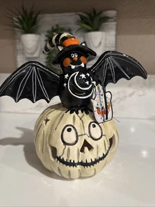 BLUE SKY CLAYWORKS BATTY ON A SKELETON CALABAZA CANDELABRO - Imagen 1 de 6